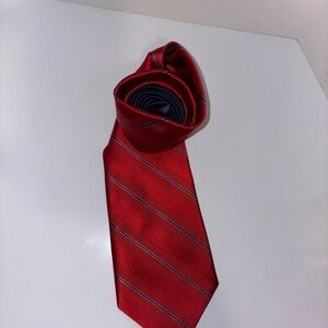 Tommy Hilfiger- Elegant Red Striped Tie
